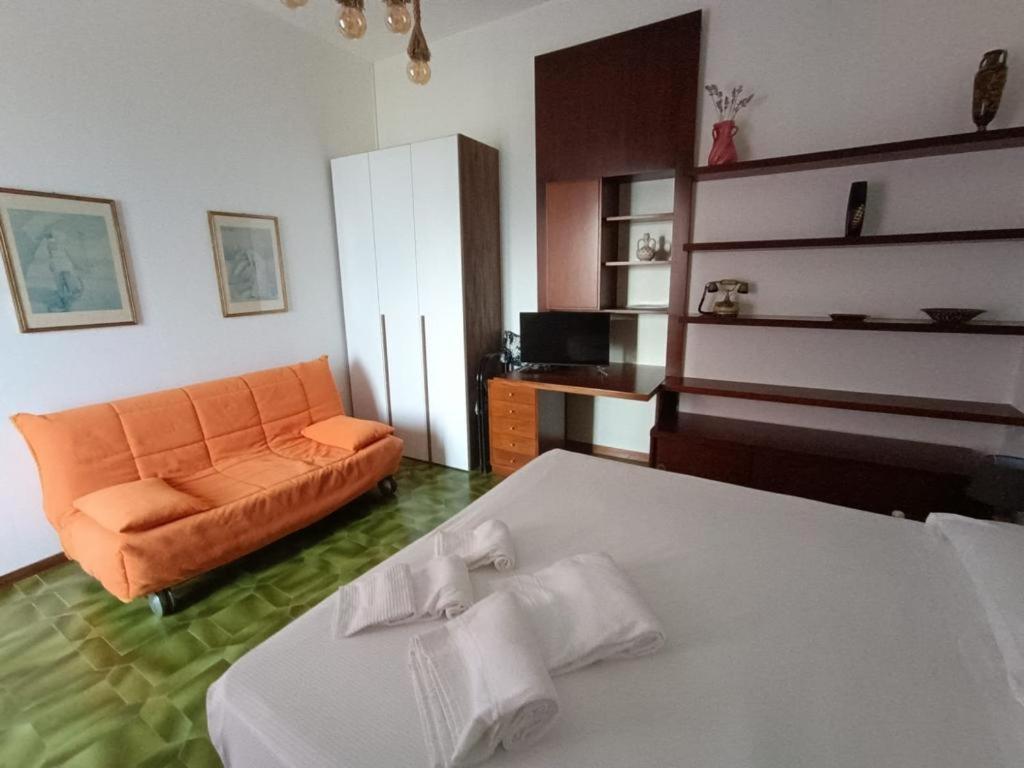 My Holidays - Camere Dei Fiori กราเวโดนา ภายนอก รูปภาพ